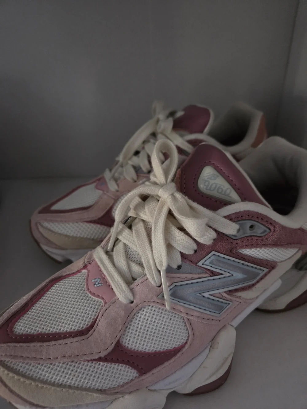 New Balance 960 Rose Pink Running Sneakers
